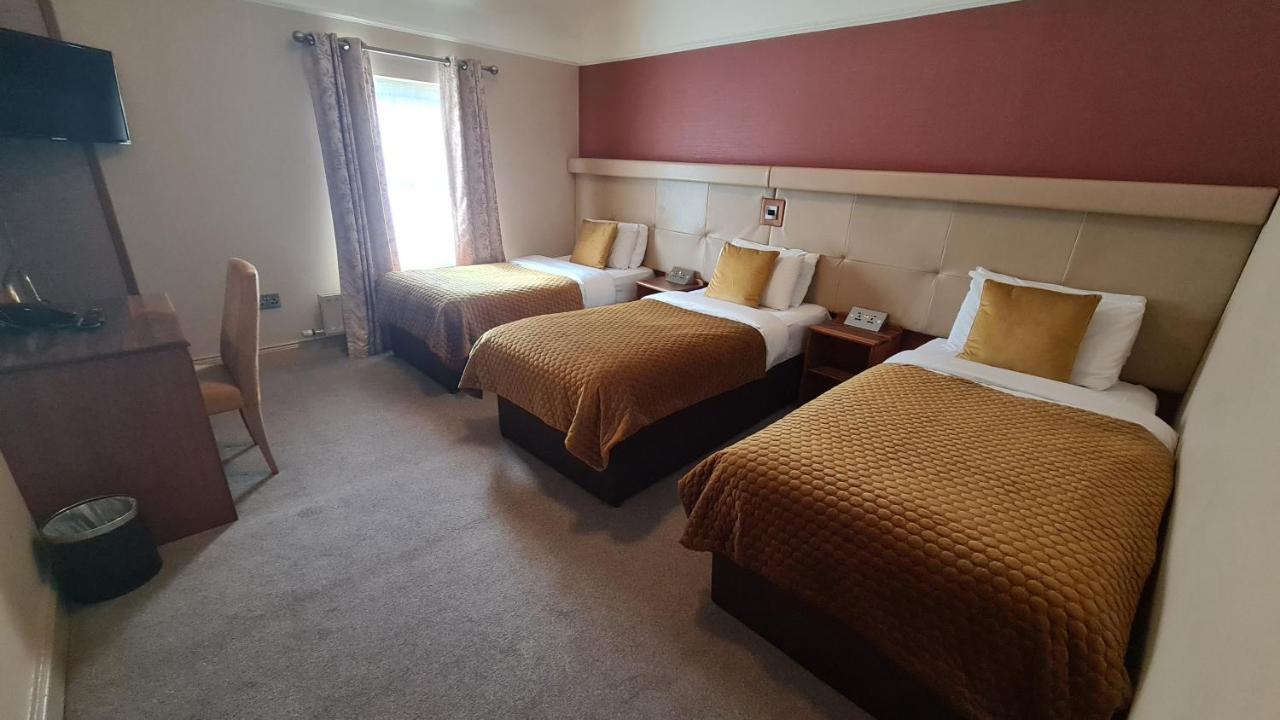 The Farnham Arms Hotel Cavan Eksteriør bilde