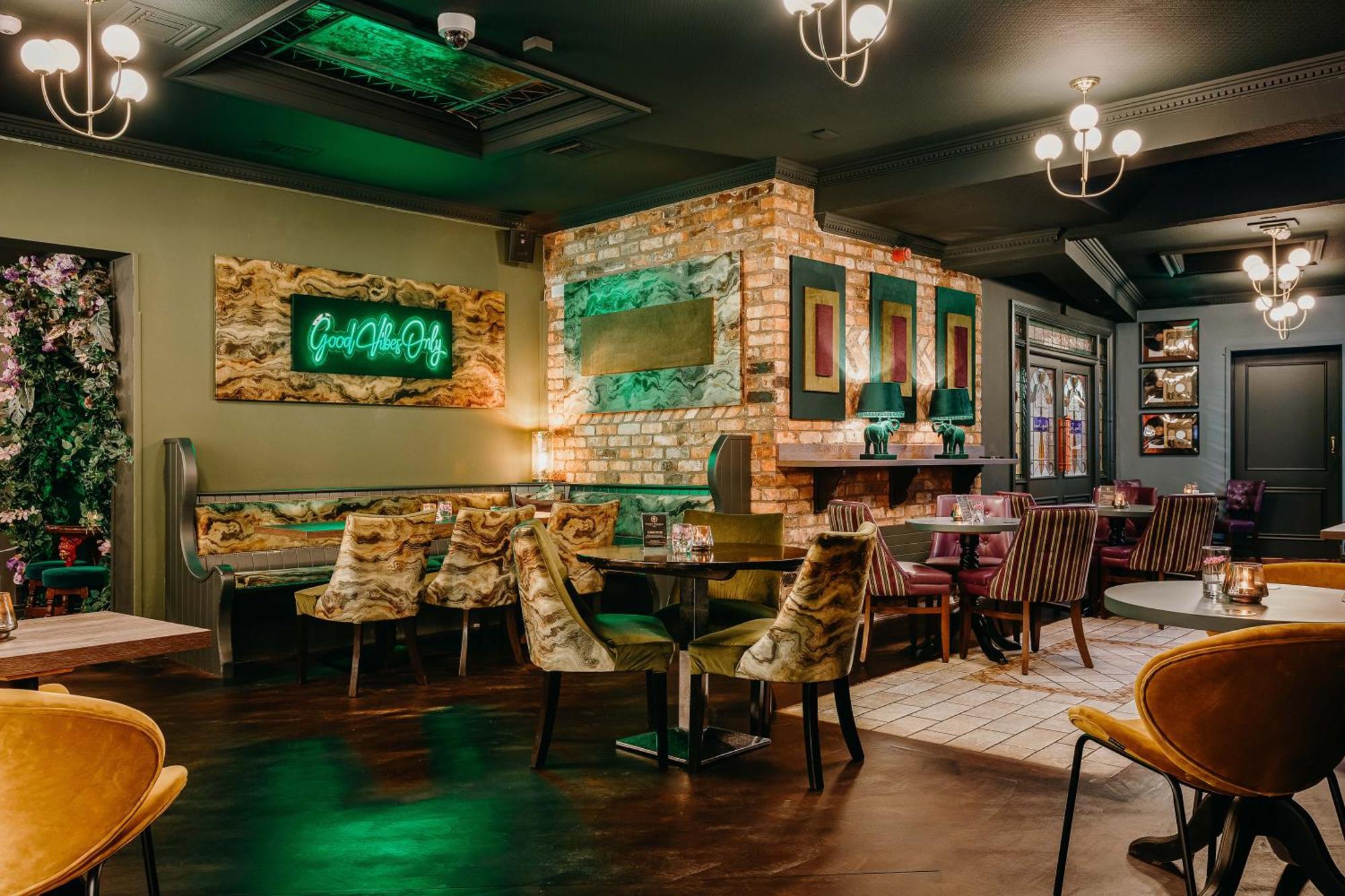 The Farnham Arms Hotel Cavan Eksteriør bilde