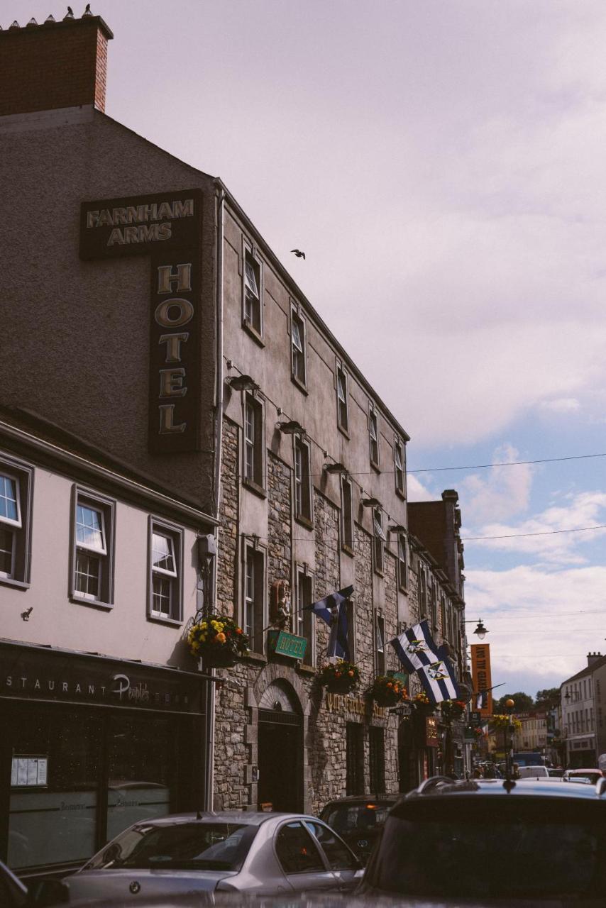 The Farnham Arms Hotel Cavan Eksteriør bilde